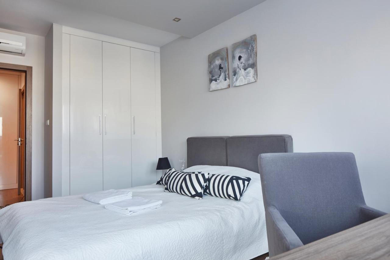 Wronia Business Residence Varsó Kültér fotó