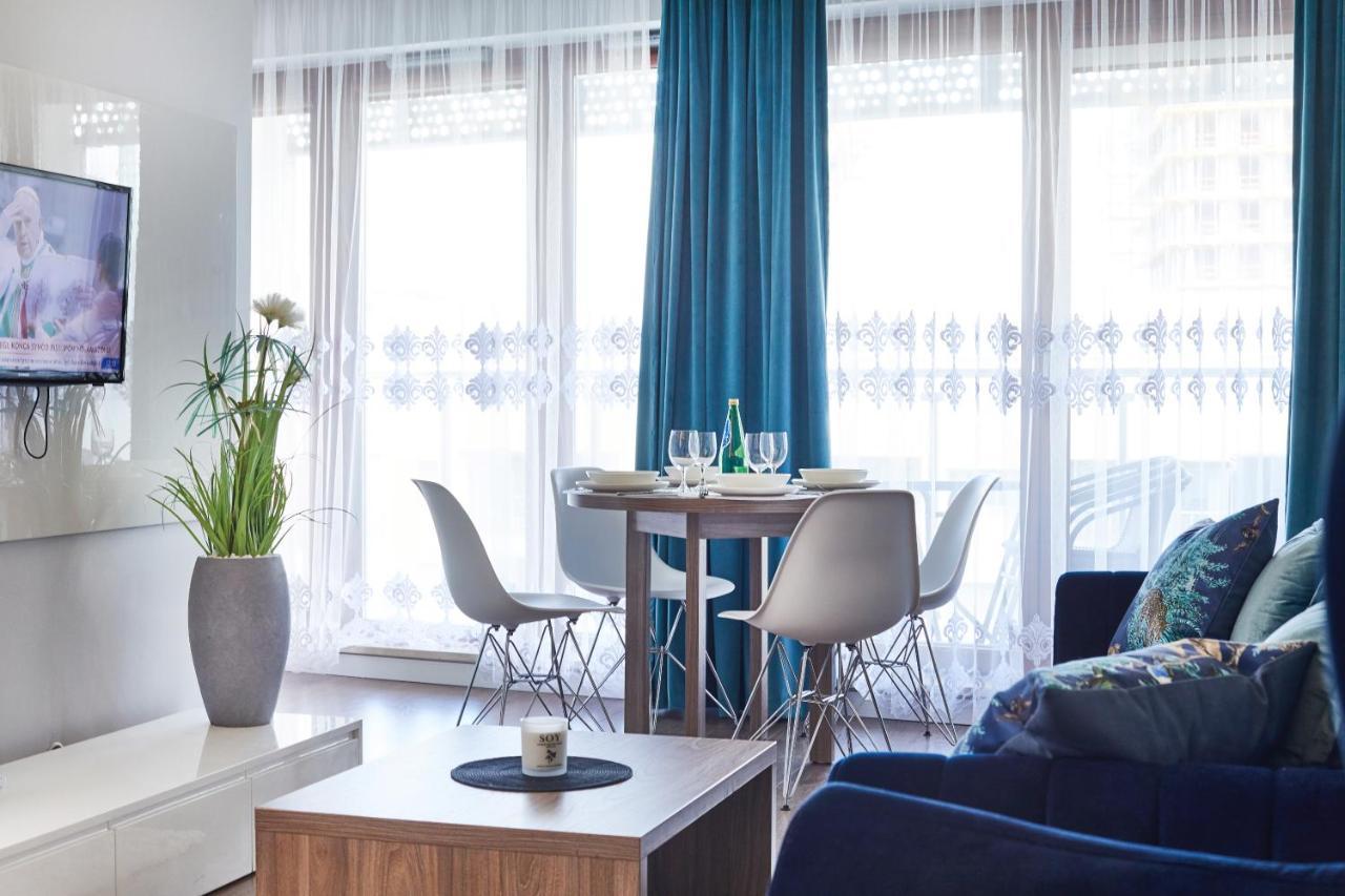 Wronia Business Residence Varsó Kültér fotó